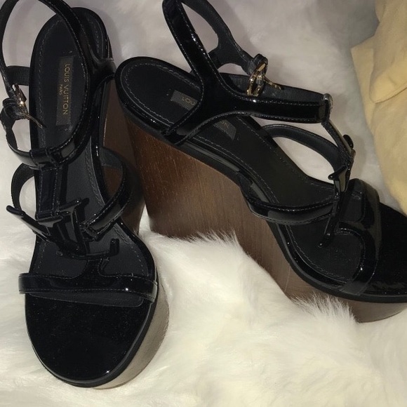 Louis Vuitton Patent Leather Wedge Sandals - Picture 4 of 4
